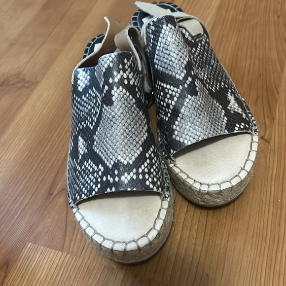 Snake print platform open toe sandals - Picture 2 of 3